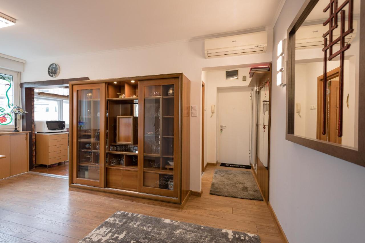 Belart Apartment Belgrado Esterno foto